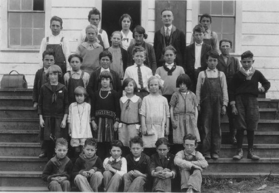 Seaside school class picture 1924